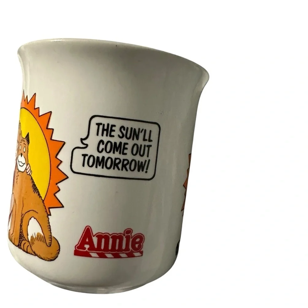 Vintage Annie 1985 Small Coffee Cup